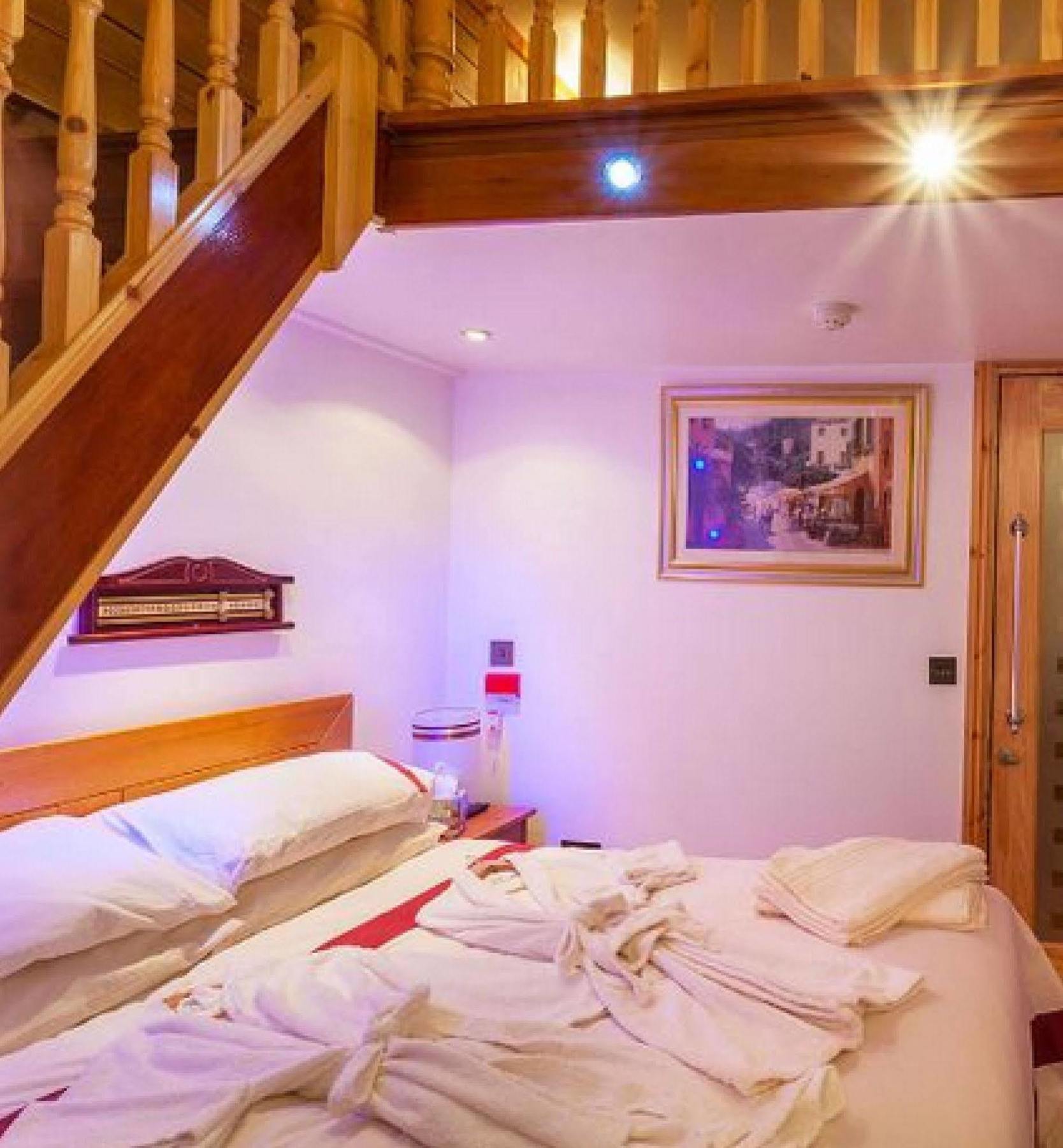 F3 2 Bedroomed Town House - Free Parking - Super 150 Mbps Wifi Near Gavin N Stacey Film House - 1 Free Dog Allowed Barry Zewnętrze zdjęcie